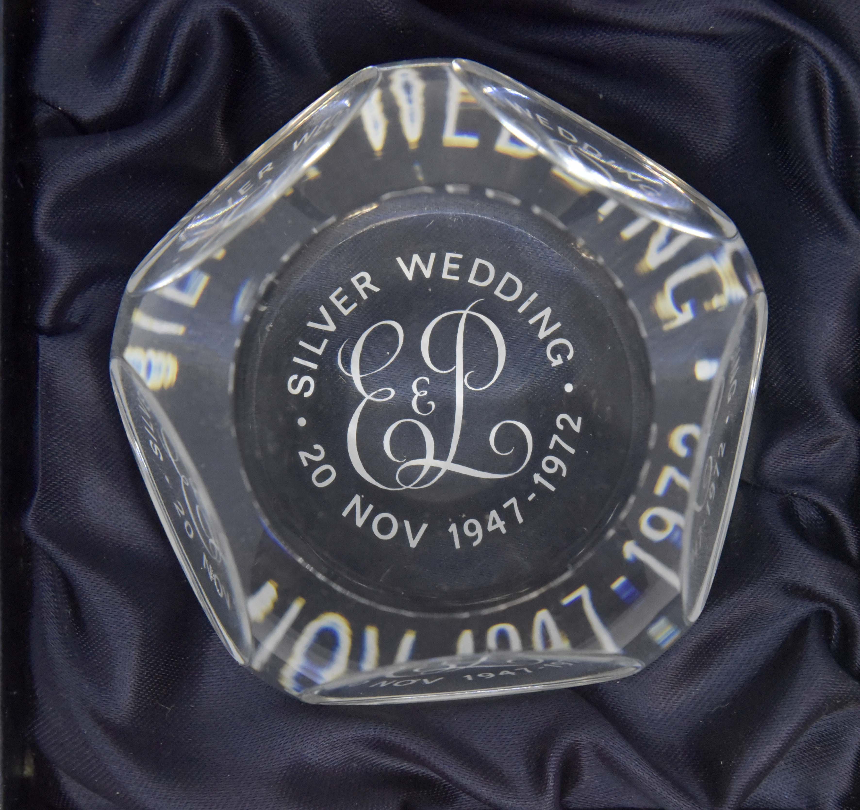 Whitefriars paperweight Royal Silver Wedding 20 Nov 1947-1972 - Image 2 of 2