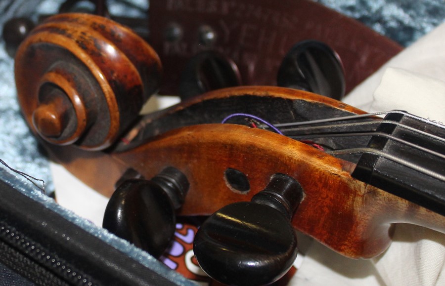 A 19th cent full size german viola , no damages - Image 3 of 3