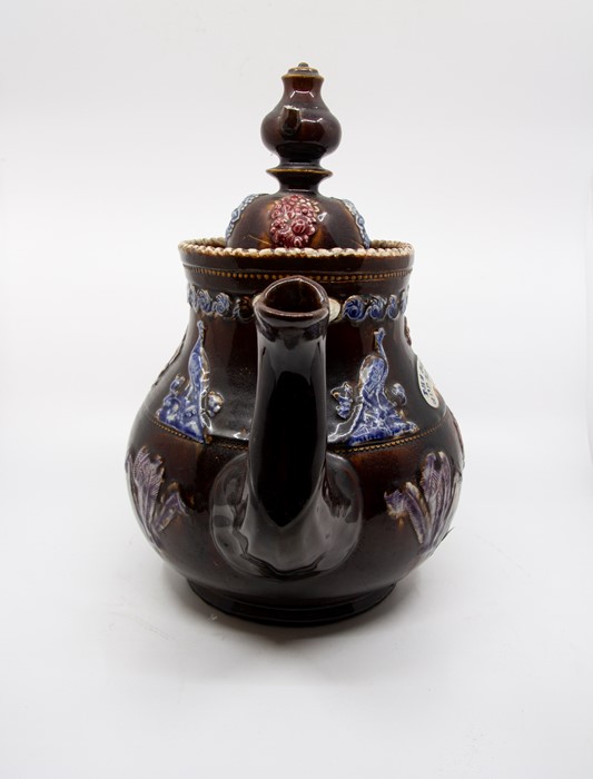A Bargeware teapot with coffee pot finial (spout brokers but present), applied roses, Prince of - Image 5 of 6