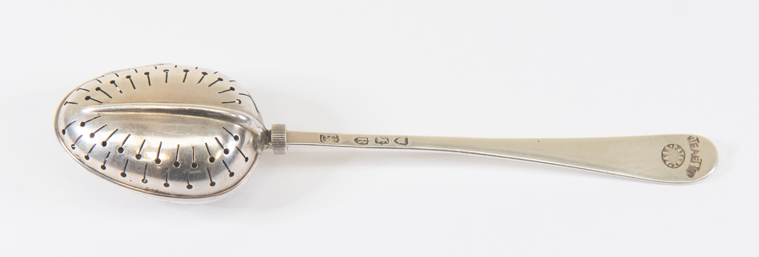 A Victorian silver hinged tea  infuser spoon, marks for London 1892, George Gray,  also marked