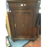 George III small floor standing oak corner cupboard with shell inlayed door