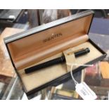 Sheaffer fountain pen with 14ct gold nib, in case