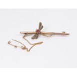 A 9ct gold ladies bar brooch, with a dragonfly with paste stone set detail, safety chain, length