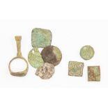 A mixed lot of detecting finds (8), Roman to Post-Medieval. Lot includes: a poor condition base