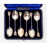 A late Victorian set of six silver teaspoons, Birmingham 1891, Lion finials to handles, complete