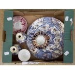 A mixed lot of ceramics to include; Aynsley, Wedgwood, Masons Applique etc (9)