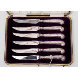 A cased set of six silver handled tea knives, Sheffield 1903, W.R Humphreys & Co, pistol grip