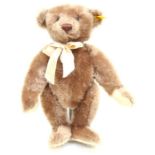 Steiff: A Steiff 1906 Classic Teddy Bear, 654794, mohair, with working growler, button in ear,