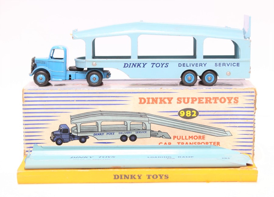 Dinky: A boxed Dinky Supertoys, 982, Pullmore Car Transporter, complete with loading ramp.