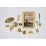 A parcel of assorted antique and worked ivory and bone, to include a late 19th Century Chines