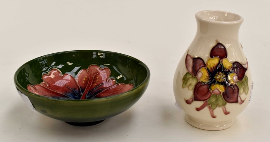 A late 20th Century Moorcroft orchid vase, 10cm high, together with a hibiscus bowl, 11cm