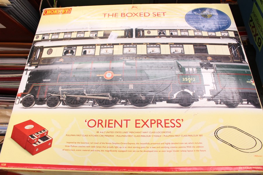 Hornby Orient Express boxed set, R.1038, missing track and transformer.