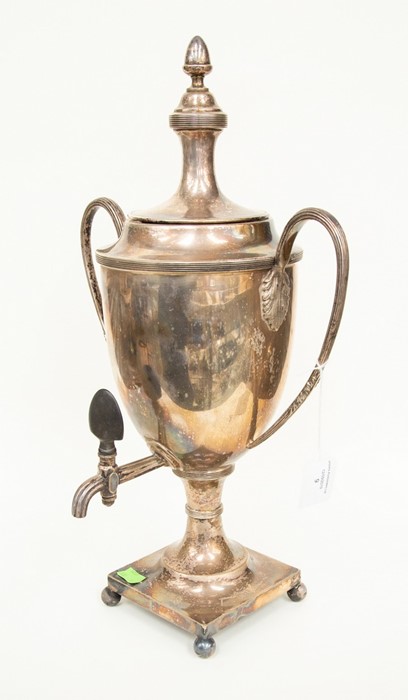 **REOFFER IN A&C NOV £80-£100** Early 20th Century silver plated hot water urn with twin handles