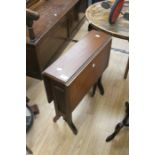 Small Victorian/Edwardian occasional table