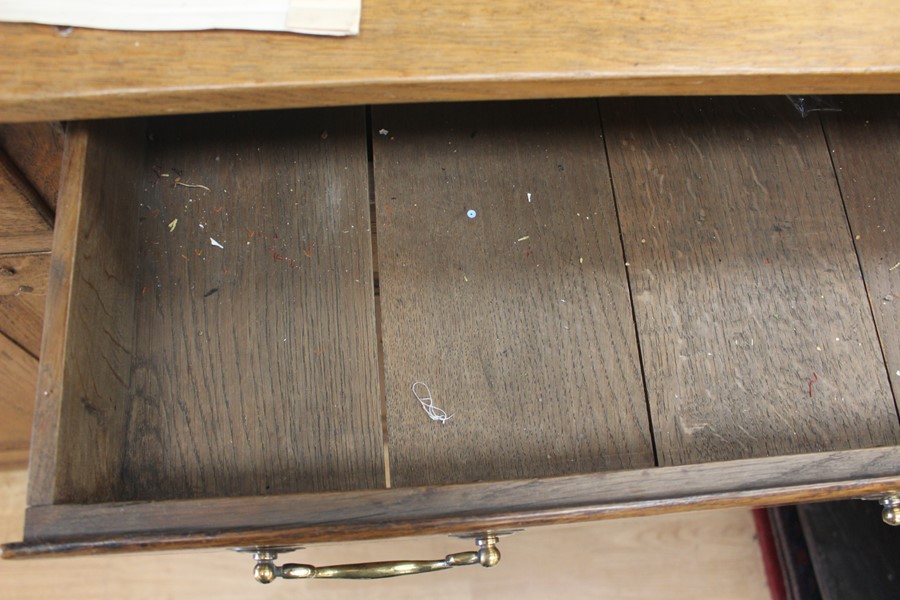 A  20th Century oak dresser and plate rack. The base having two drawers with brass handles and two - Image 3 of 5