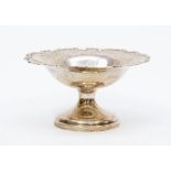 A Mappin & Webb silver footed bonbon tazza, Birmingham 1924