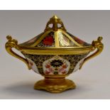 Royal Crown Derby sauce boat and cover. Old Imari 1128