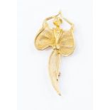 A continental 18ct yellow gold brooch, depicting a dancing lady, stamped E Pavan 750, total gross