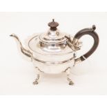An Edwardian silver batchelors teapot,by Charles Royston, London 1903, gross weight approx. 280