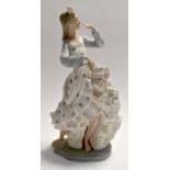 Large Nao figurine of a Flamenco dancer Condition: In good overall condition.