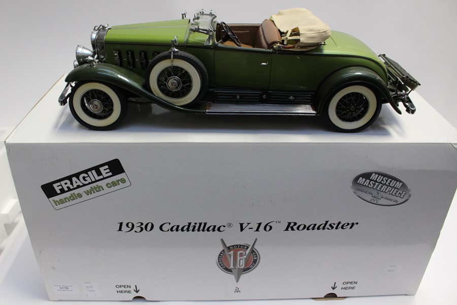 Cadillac V-16 Roadster, 1930, by Danbury Mint, 1:12 scale museum masterpiece range with box and