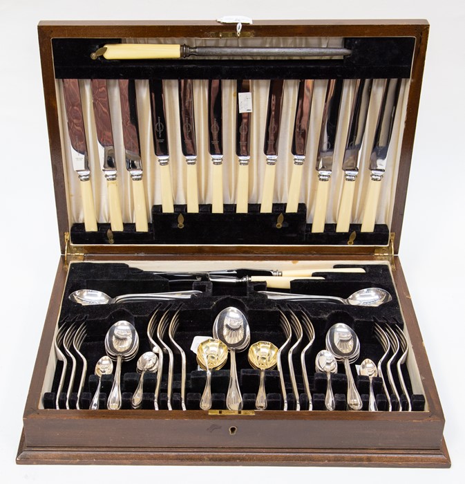 A cased six place canteen of Viners cutlery including carving set and gilt bowl fruit spoons, tea - Image 2 of 3