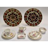 Two royal crown derby 1128 dinner plates 2nds with small collection of denby posy pattern.