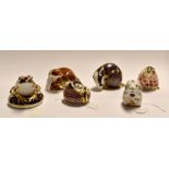 Royal Crown Derby paperweights, all with gold stoppers to include; Otter, Badger, Beaver, Frog,