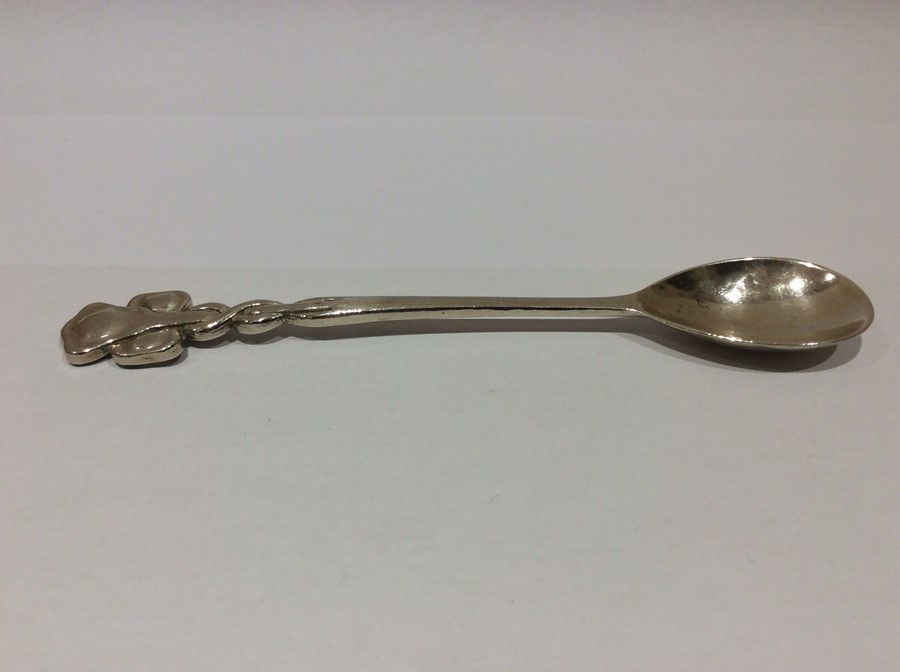 Omar Ramsden and Alwyn Carr, A George V Arts and Crafts Sterling silver jam spoon, London 1911, - Image 2 of 4