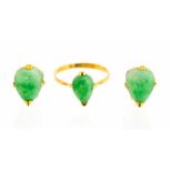 A Nephrite Jade and 18ct gold ring, the pear shaped jade measuring approx. 10mm x 8mm, claw set,