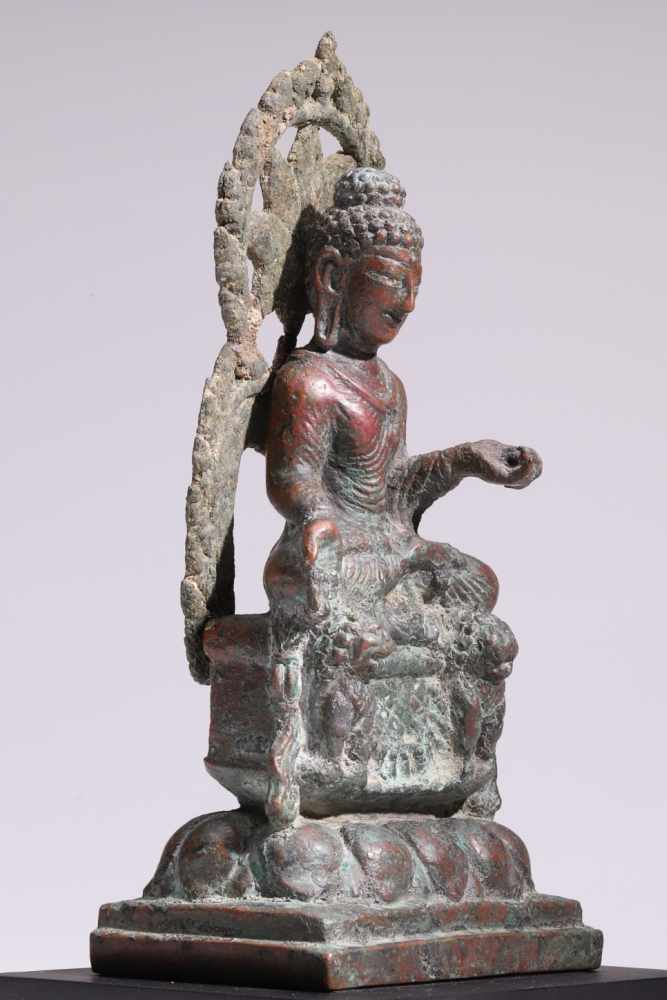 BuddhaBronze,Kashmir/ Swat Valley, 8th centuryH: 21 cmThis statue shows a number of Swat Valley - Image 2 of 2