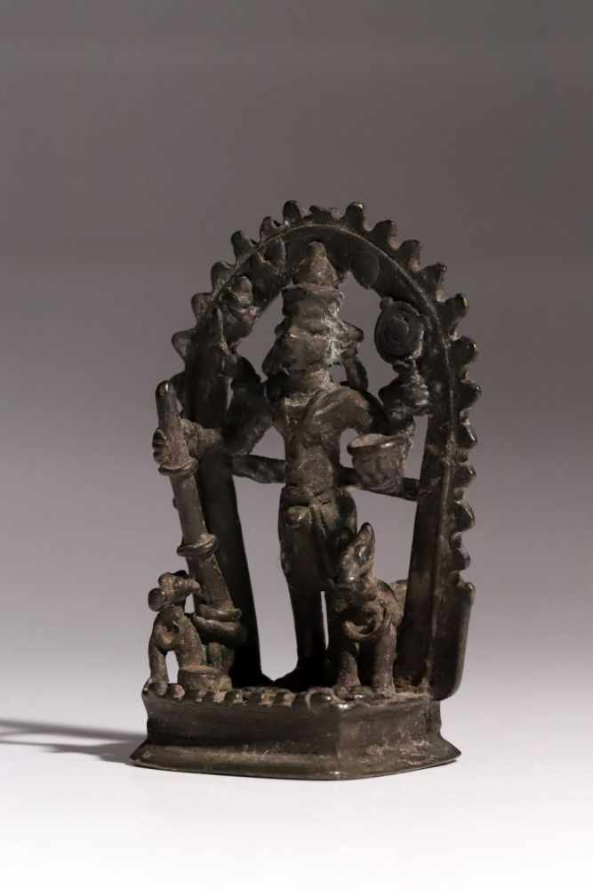 VishnuBronzeIndia18th ctH: 11 cmA four-armed Vishnu before an aureola and holding attributes: a - Image 3 of 5