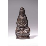 GUANYINbronze,China, 19th century,Size: 10 cmA simply designed sitting Guanyin statue on lotus