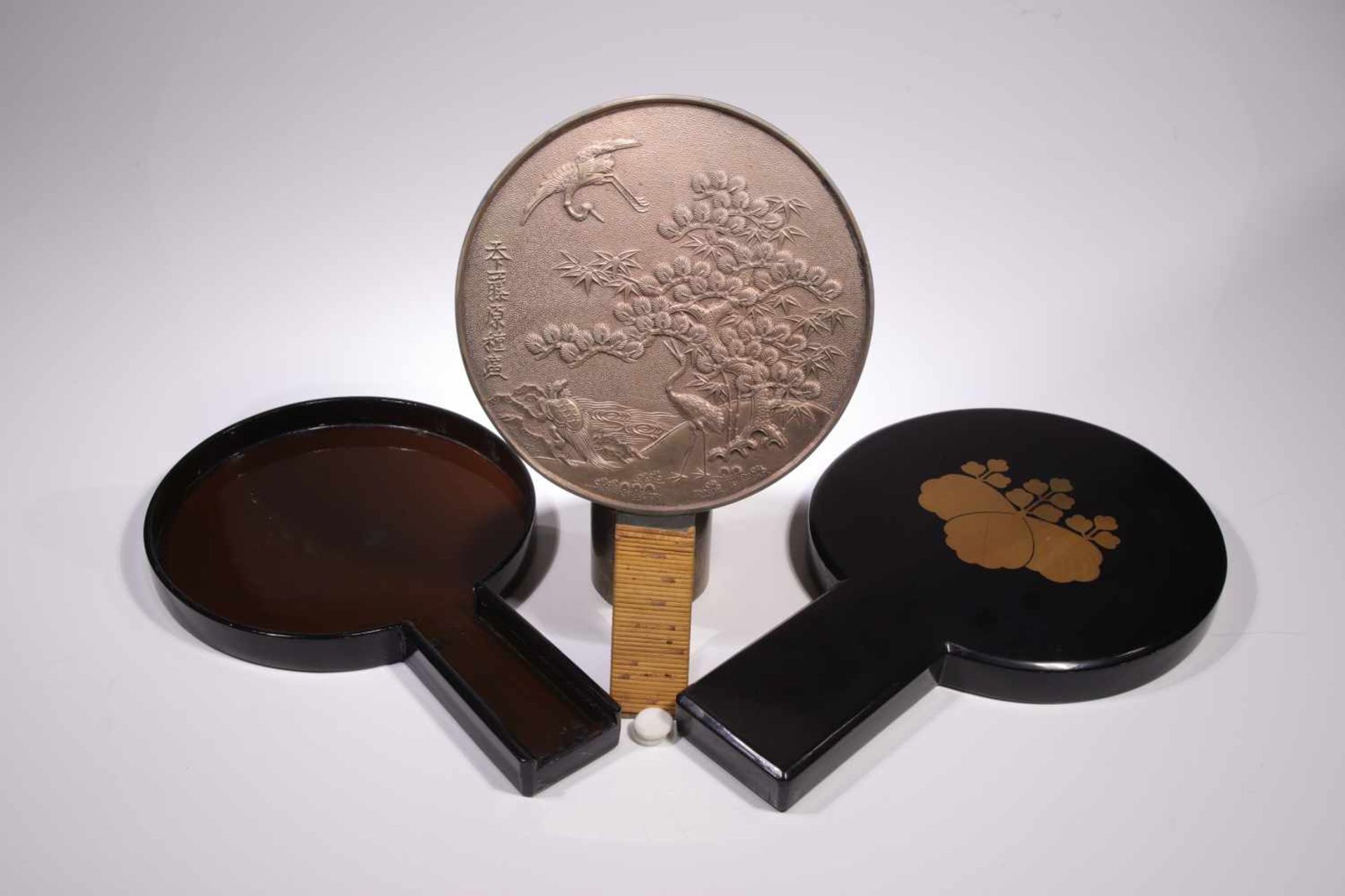 JAPANESE MIRROR IN ORIGINAL CASESilver and bamboo, case black lacquer with gold,Japan, 19th