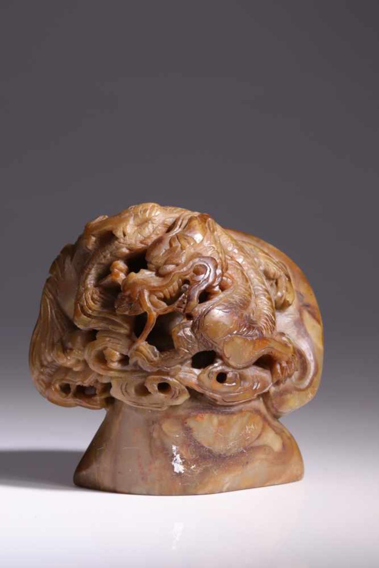 DRAGONSteatite,China, 19th - 20th centuryDimensions: 7,5 cm / Wide 8 cm / Depth 4 cmWeight: 260