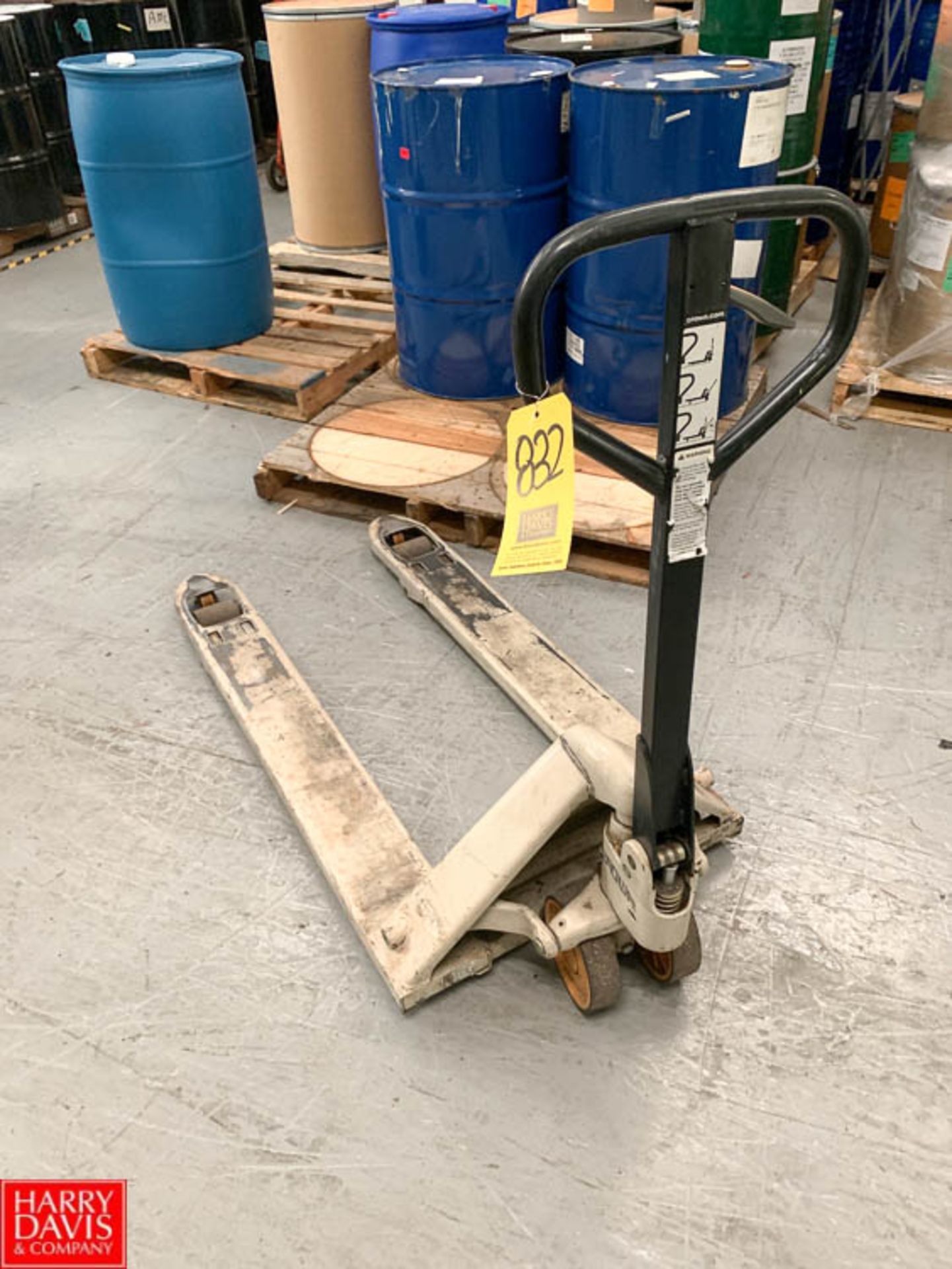 Crown Hydraulic Pallet Jack - Rigging Fee: $25