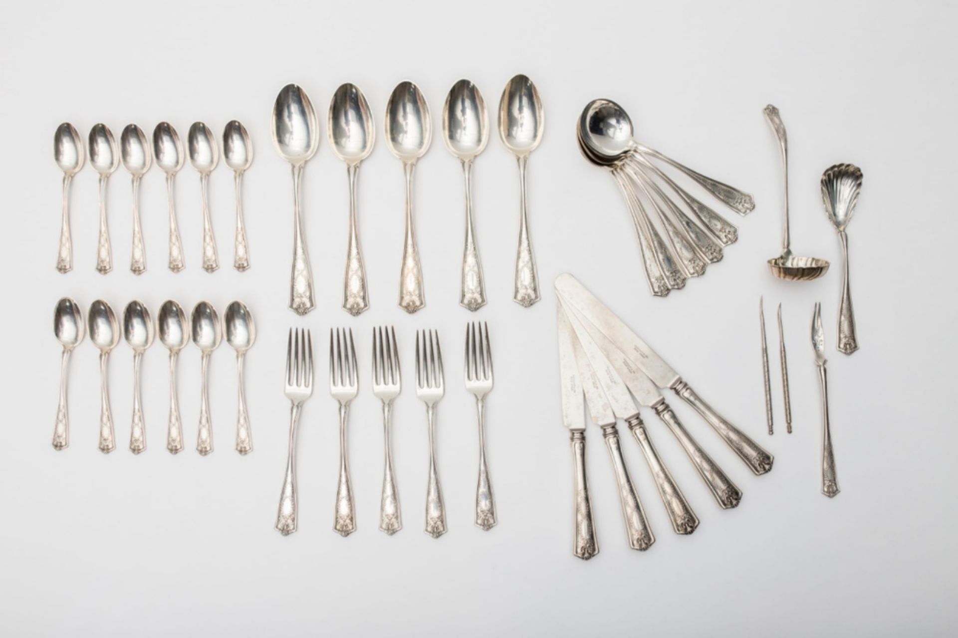 Tiffany & Co Part of a utensil set: Sterling silver, composed of 30 pieces: a ladle, a sauce