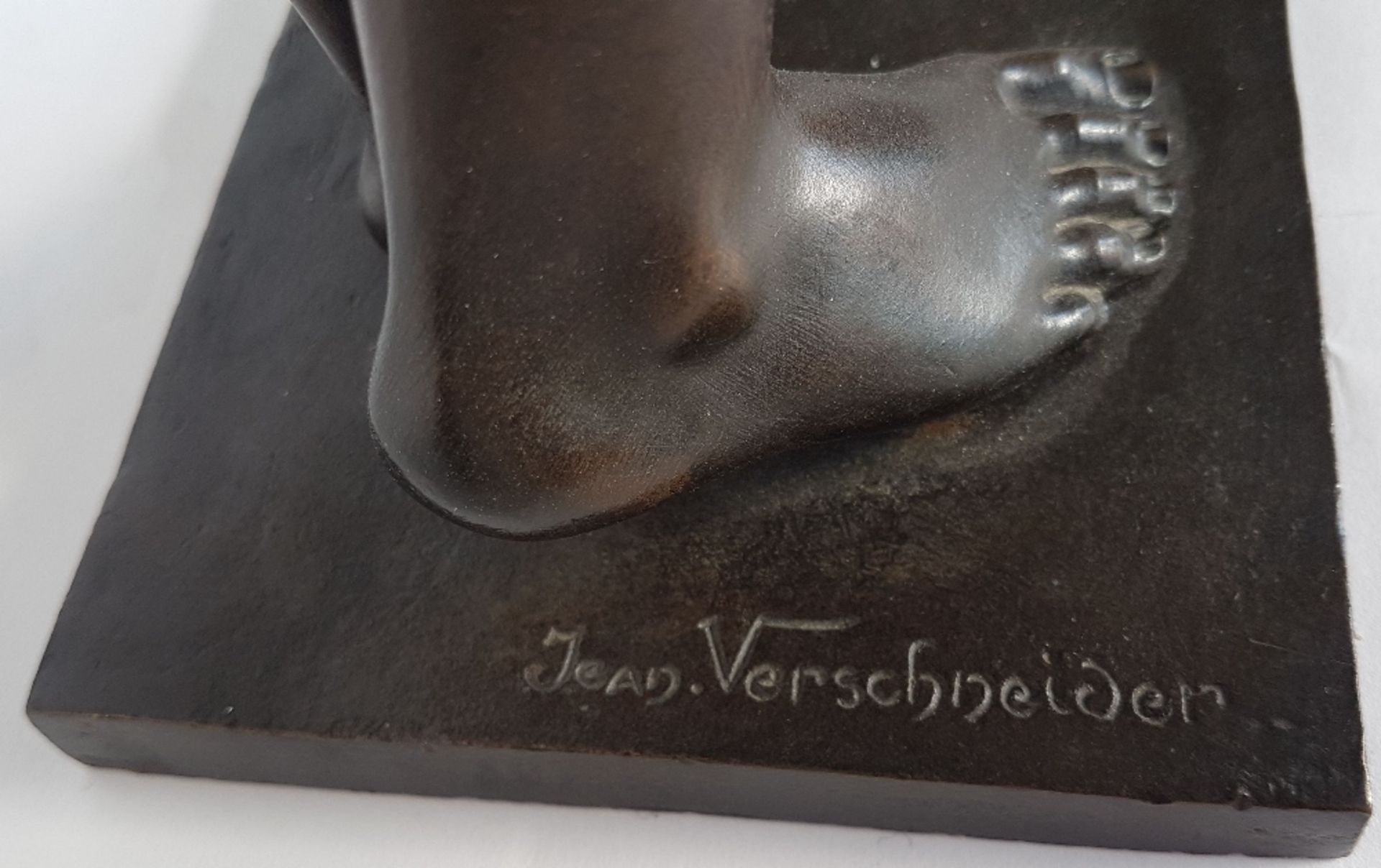 Jean Verschneider (1872-1943) Nude with a hand mirror; Bronze sculpture with black patina. Signed on - Image 2 of 4