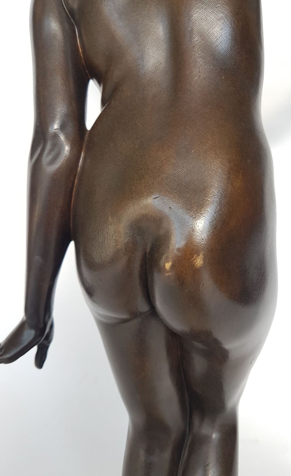 Jean Verschneider (1872-1943) Nude with a hand mirror; Bronze sculpture with black patina. Signed on - Image 4 of 4