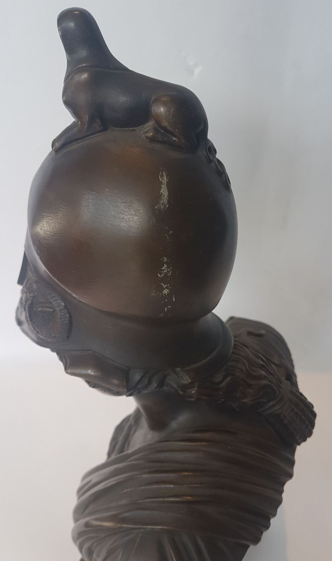 Bust of Athena; Bronze sculpture with brown patina. 33.5 x 18 x 13 cm - Image 5 of 5