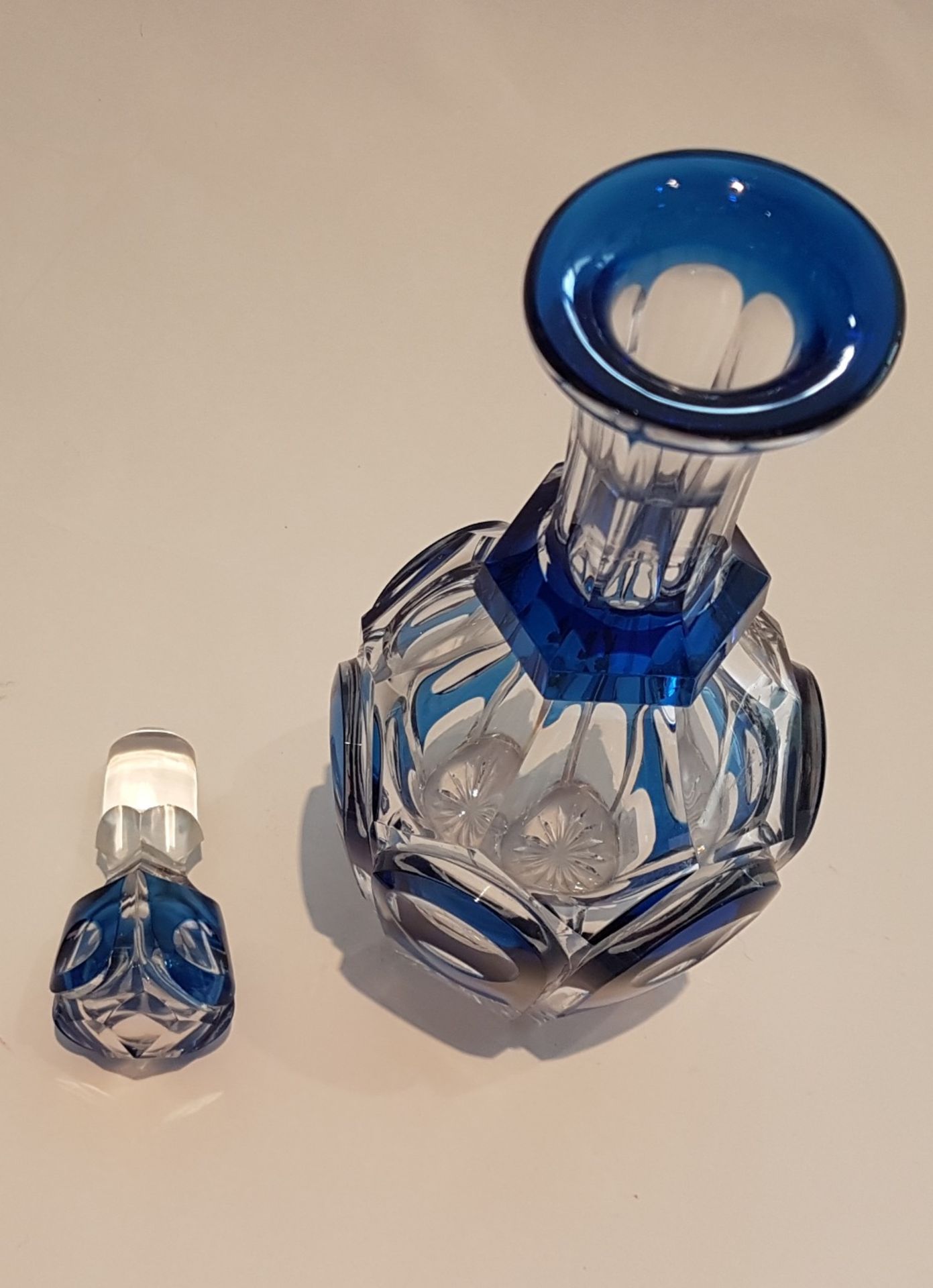 Val Saint LambertLiqueur service; Coloured and clear crystal, composed of a carafe and its - Image 6 of 7
