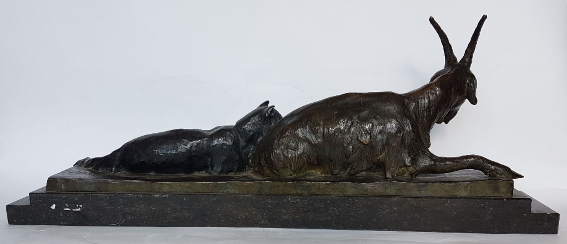 Jane Le Soudier (1885-1976) and Patrouilleau FounderAnimals resting; Bronze sculpture with brown- - Image 4 of 4