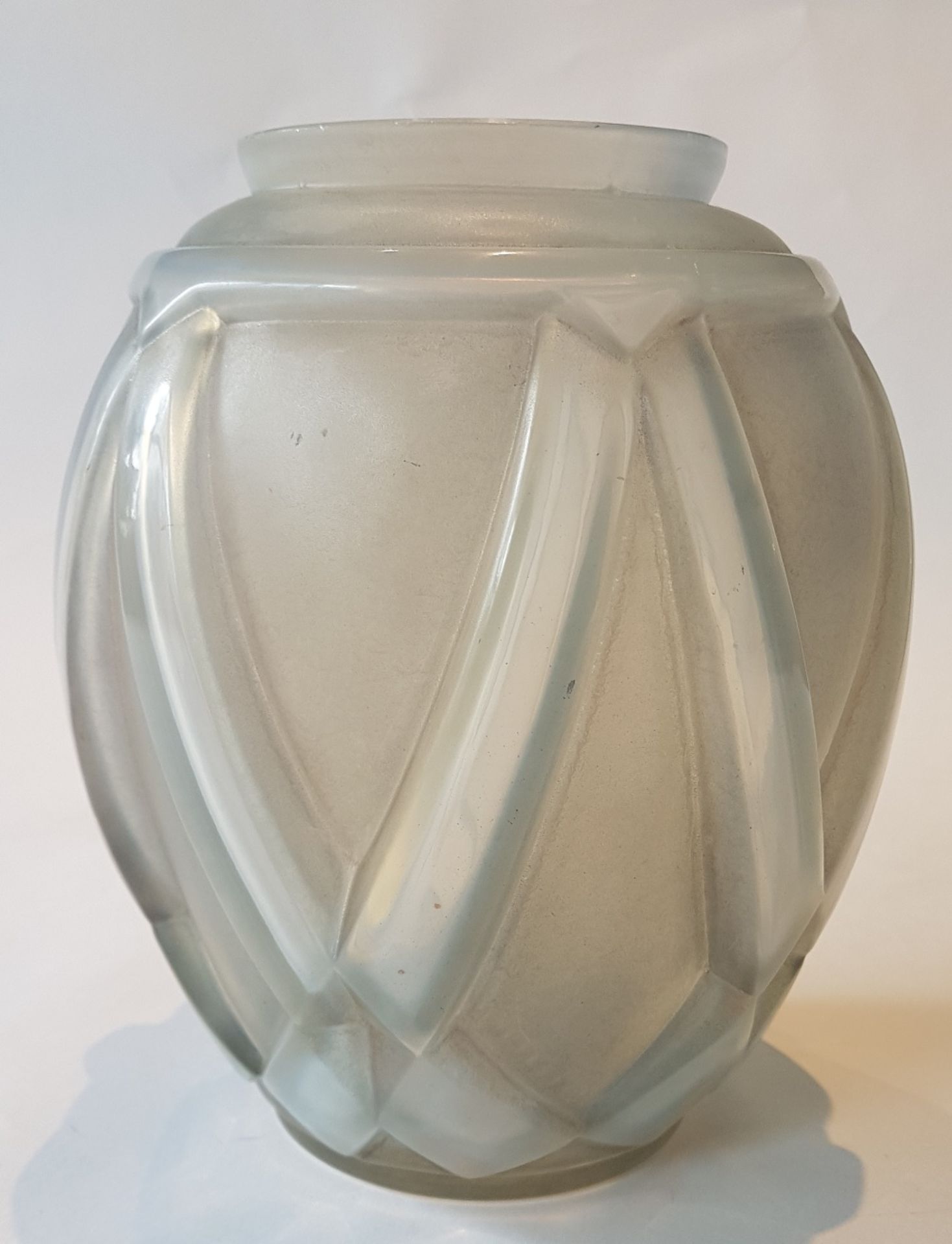 André Hunebelle (1896-1985)Etruscan; Opalescent white satinised glass vase. Signed. H: 19 cm