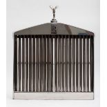 Rolls RoyceSilver Shadow grill; 67 x 60 x 8.5 cm