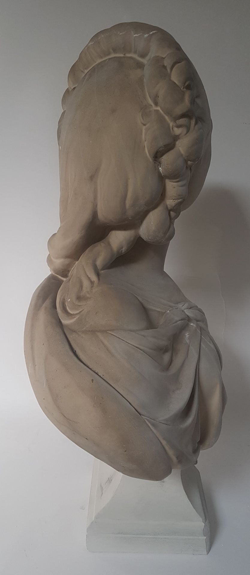 Augustin Pajou (1730-1809). After.Bust of Madame du Barry ; Plaster sculpture. Bears an - Image 5 of 5