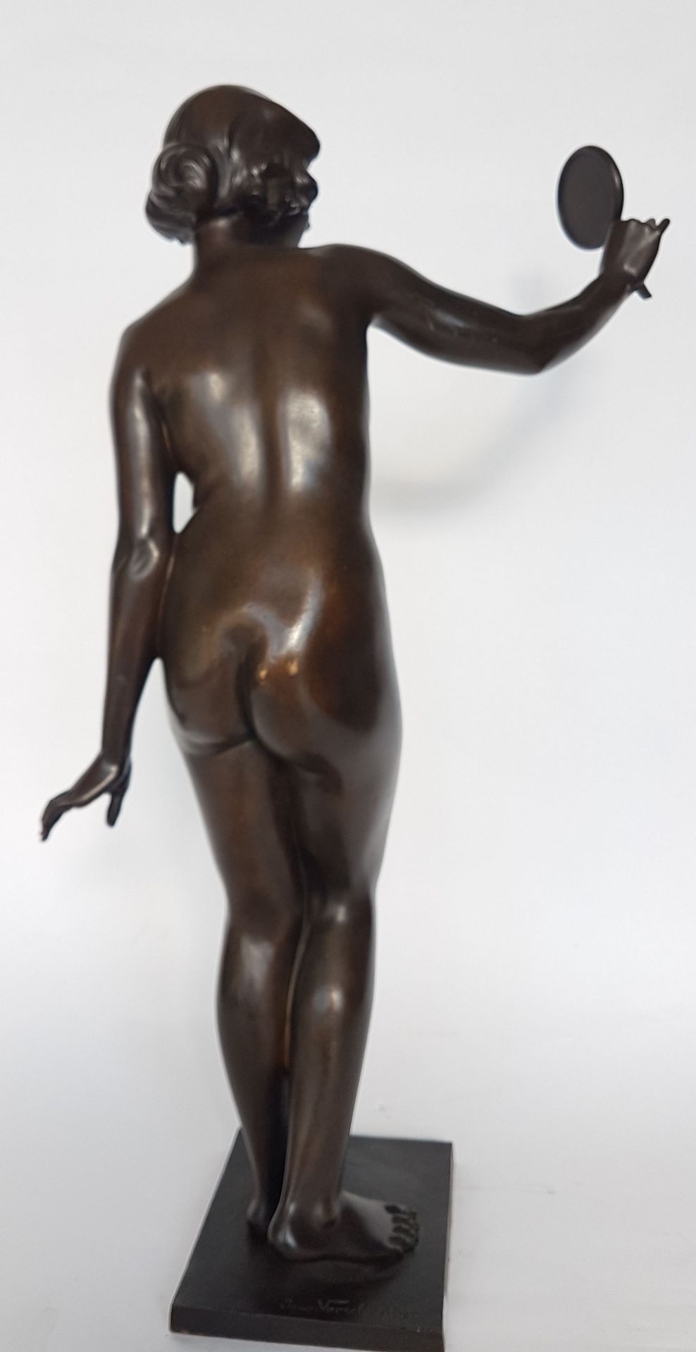 Jean Verschneider (1872-1943) Nude with a hand mirror; Bronze sculpture with black patina. Signed on - Image 3 of 4