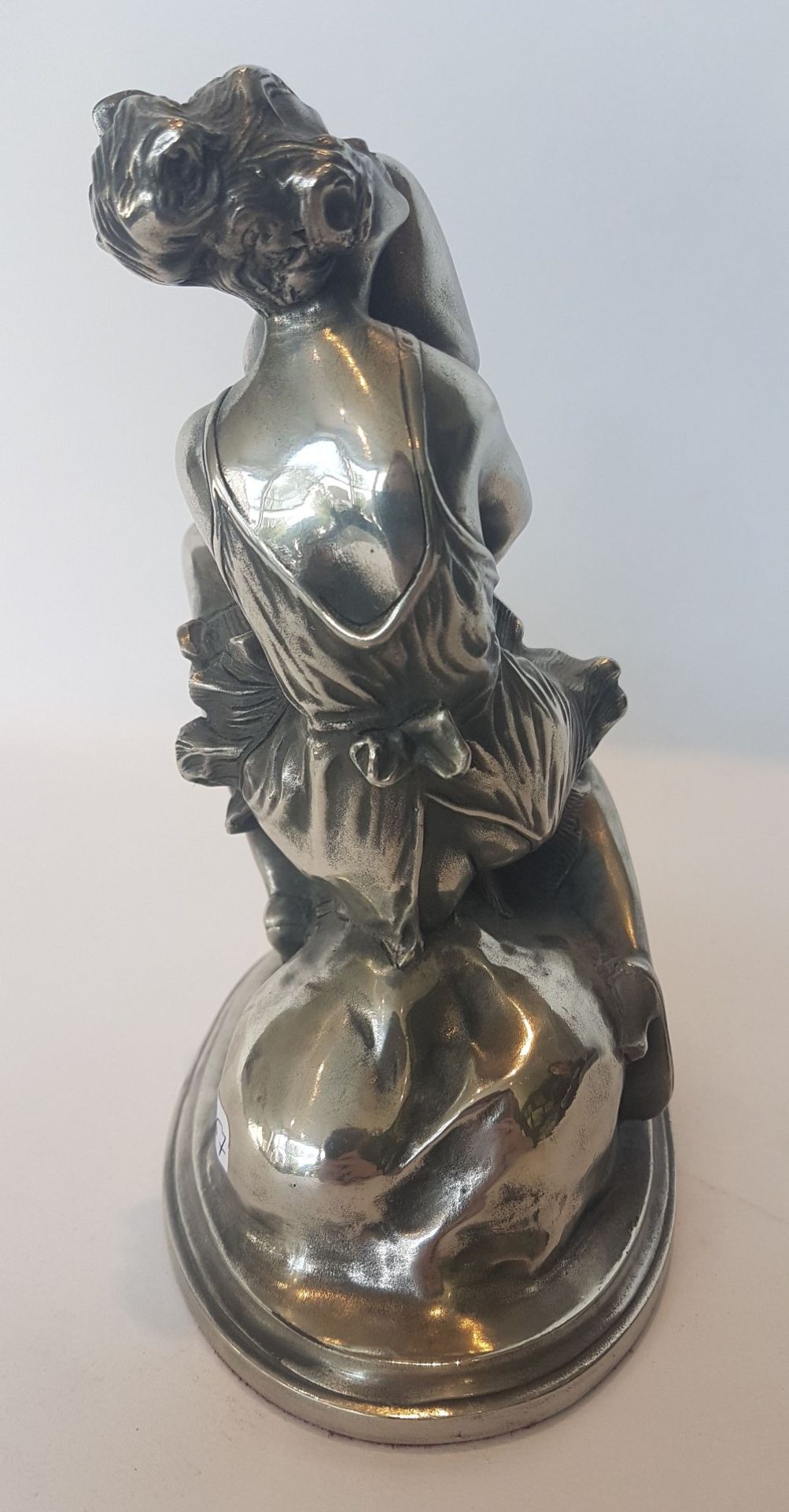 Bruno Zach (1891-1935)The embrace; Silvery metal sculpture. Signed. 16 x 13 x 8 cm - Image 5 of 5