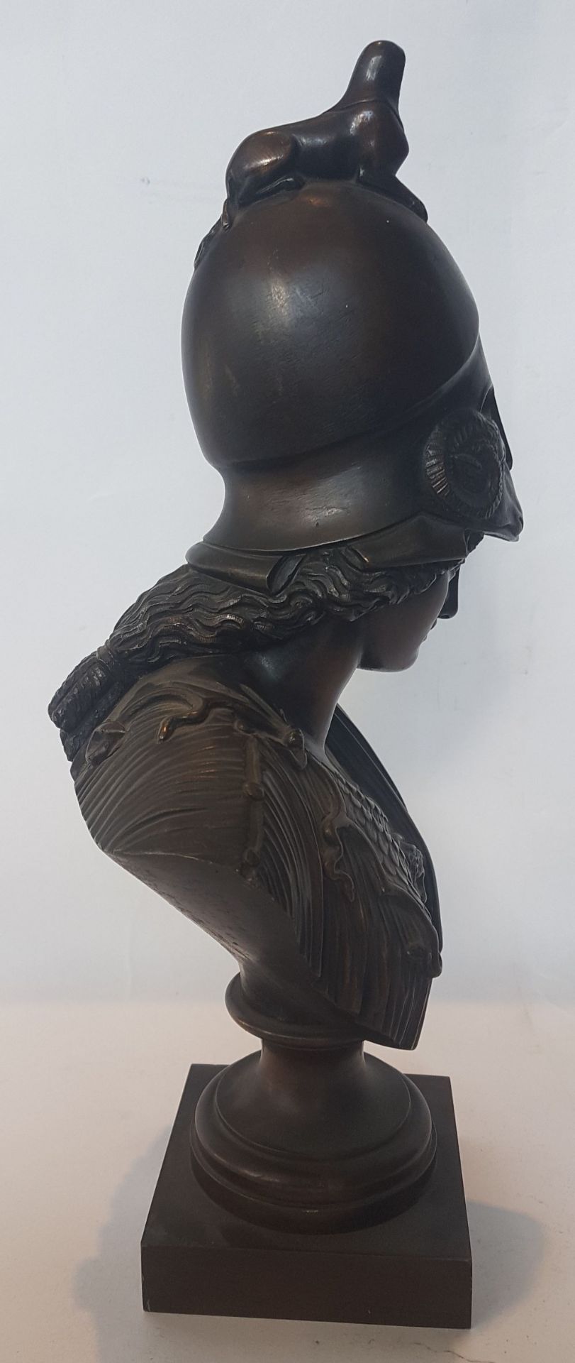 Bust of Athena; Bronze sculpture with brown patina. 33.5 x 18 x 13 cm - Image 4 of 5