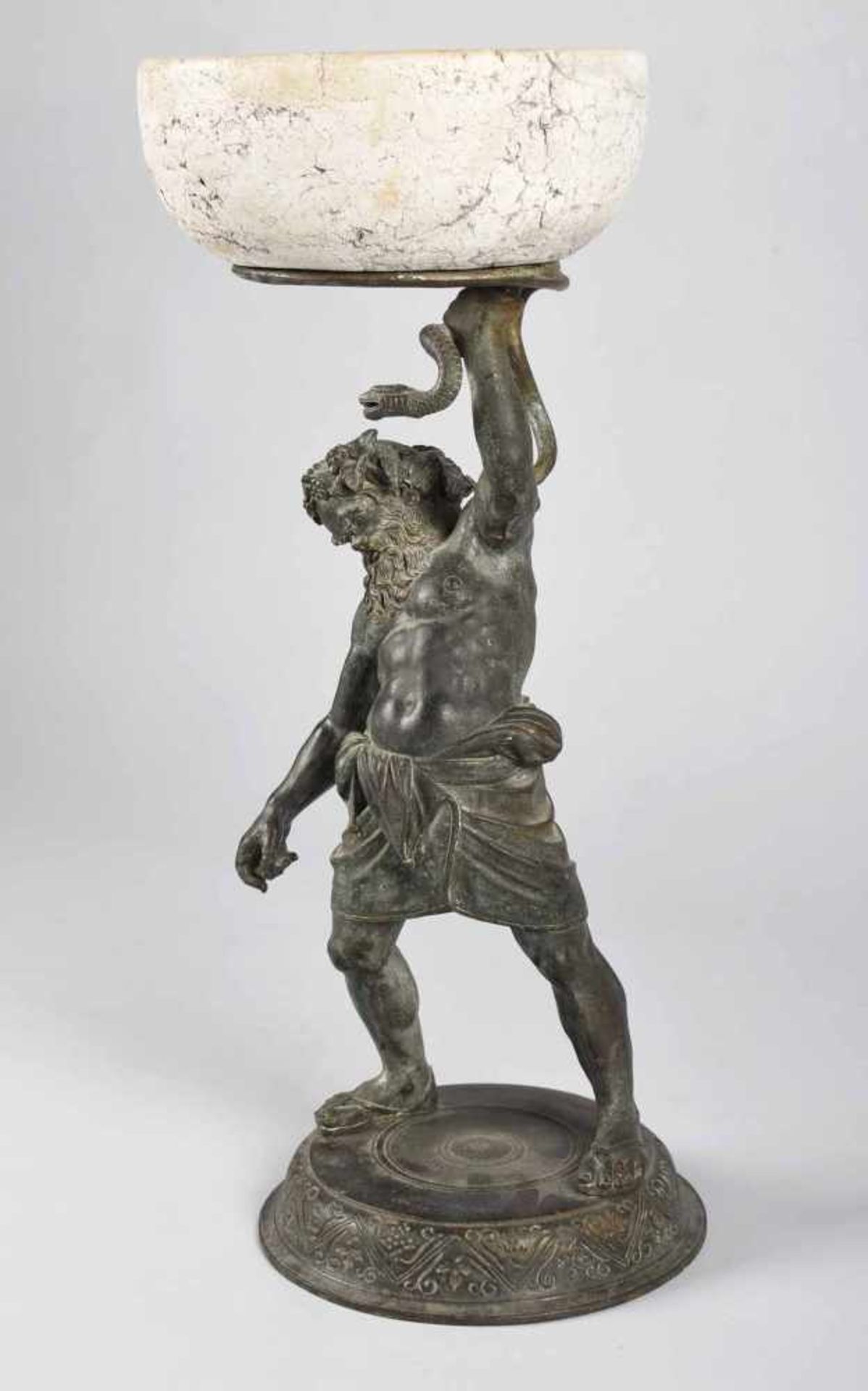 Zierfigur nach Michele Amodio Bronze, in Schwarzbraun patiniert, bärtiger Bacchus mit Hüfttuch und - Bild 4 aus 4