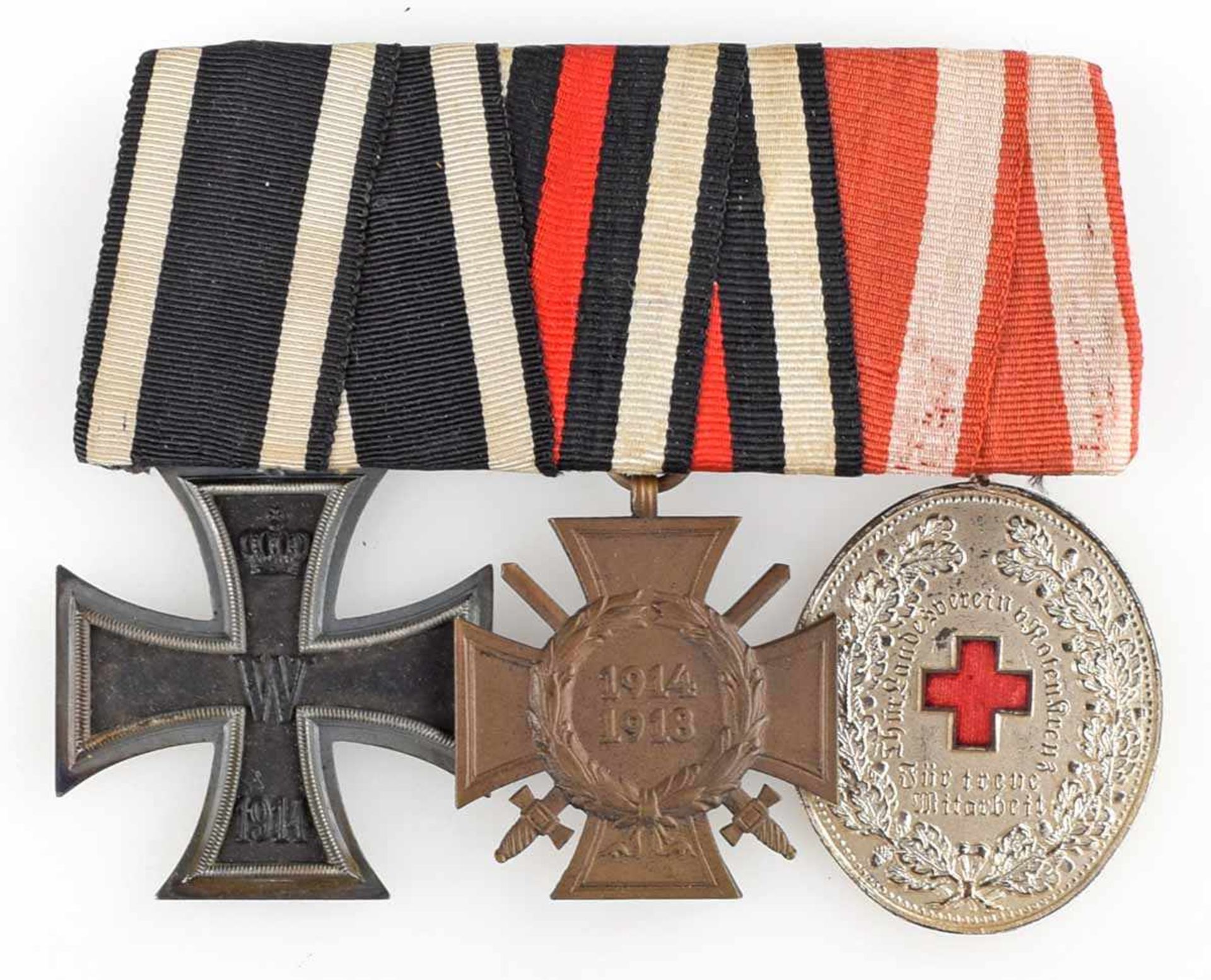 Bandspange mit Auszeichnungen I. WK dreiteilig: 1 x Eisernes Kreuz II. Klasse 1914, 1 x - Bild 2 aus 3